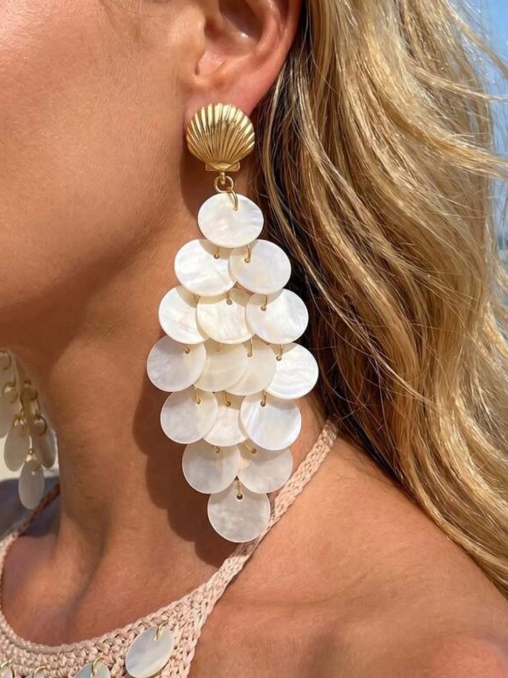 Shell drop earrings Q1206